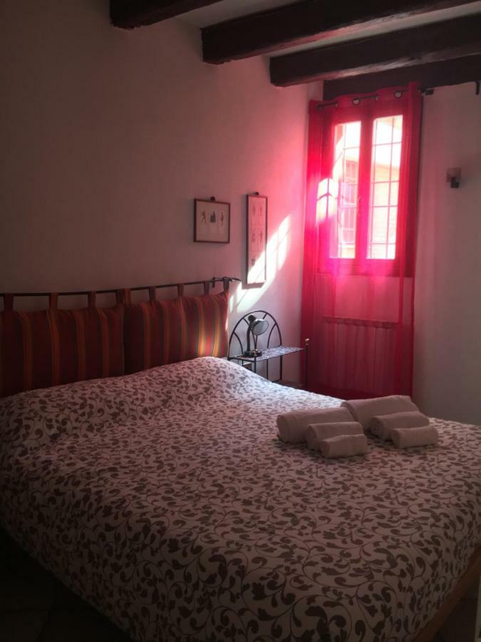 Pink House in Venice city center Appartement Buitenkant foto